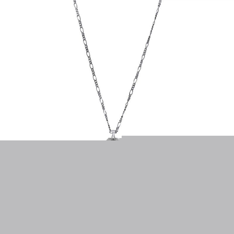 G*u*i necklaces